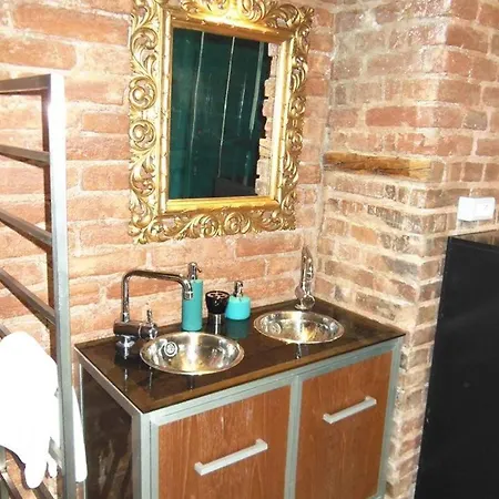 Old Town - 4 2 Bathroom